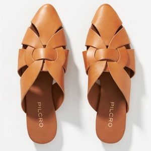 Pilcro Twisted Leather Flats Size 6 Brand New